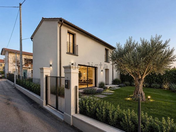 casa indipendente in vendita a Conegliano in zona Costa