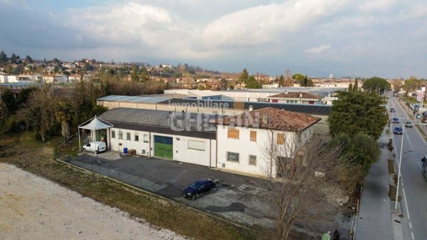 casa indipendente in vendita a Conegliano in zona Costa