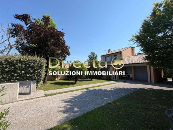 casa indipendente in vendita a Conegliano in zona Scomigo