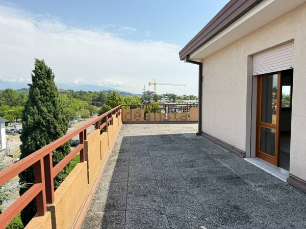 appartamento in vendita a Conegliano in zona Parè