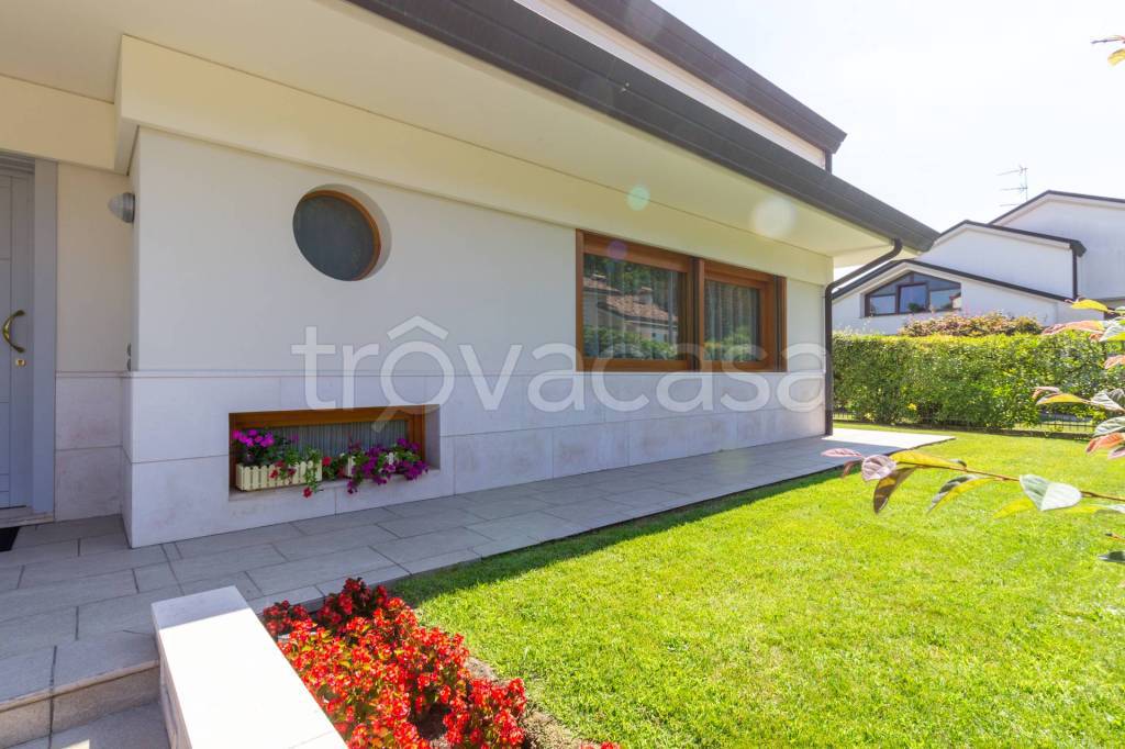casa indipendente in vendita a Conegliano