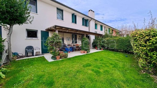 casa indipendente in vendita a Conegliano