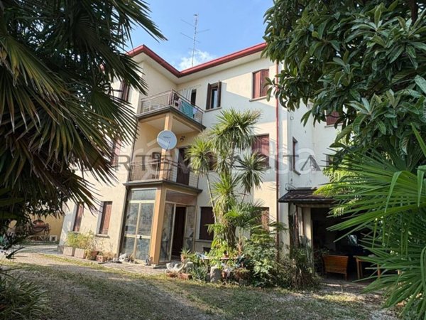 casa indipendente in vendita a Conegliano