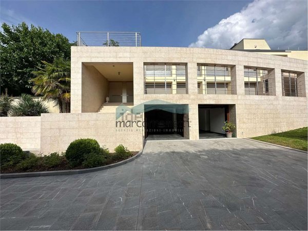 casa indipendente in vendita a Conegliano in zona Scomigo