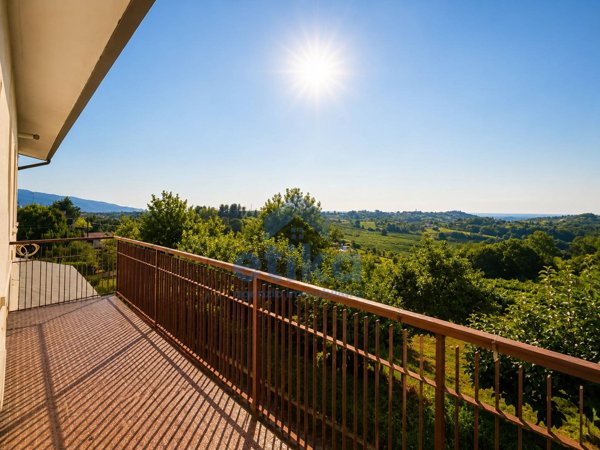 casa indipendente in vendita a Conegliano in zona Collalbrigo