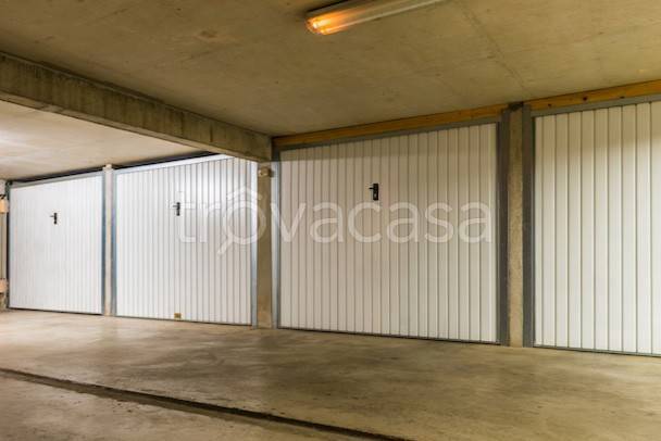 box auto in vendita a Conegliano in zona Campolongo