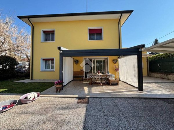 casa indipendente in vendita a Conegliano in zona Costa