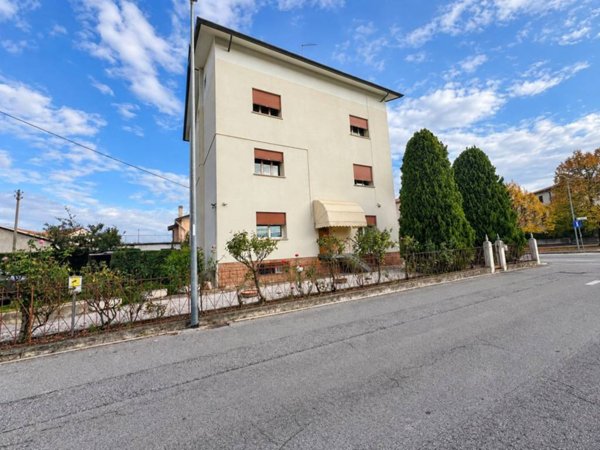 appartamento in vendita a Conegliano in zona Parè