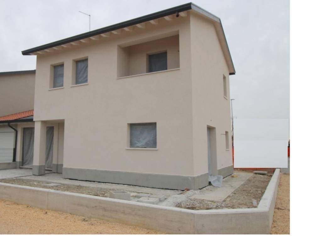 casa indipendente in vendita a Cordignano in zona Pinidello