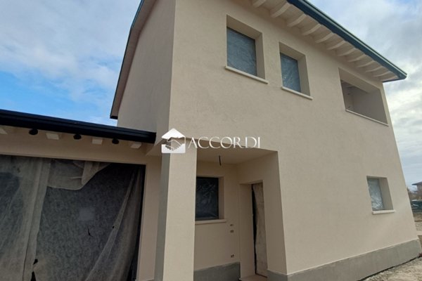 casa indipendente in vendita a Cordignano