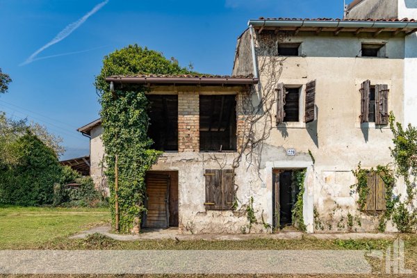 pentavano in vendita a Cordignano