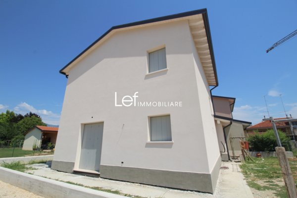 casa indipendente in vendita a Cordignano in zona Pinidello