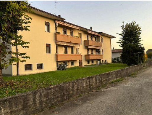 appartamento in vendita a Cordignano in zona Pinidello