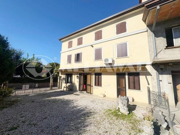 casa indipendente in vendita a Cordignano