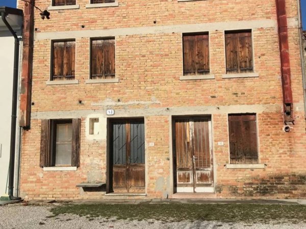 casa indipendente in vendita a Cordignano in zona Villa di Villa
