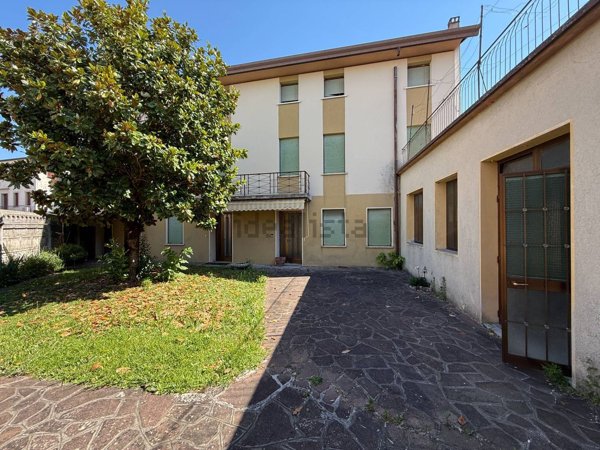 casa indipendente in vendita a Cordignano