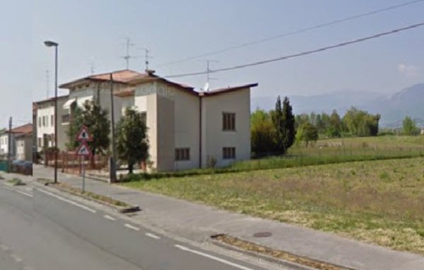 casa indipendente in vendita a Cordignano in zona Pinè