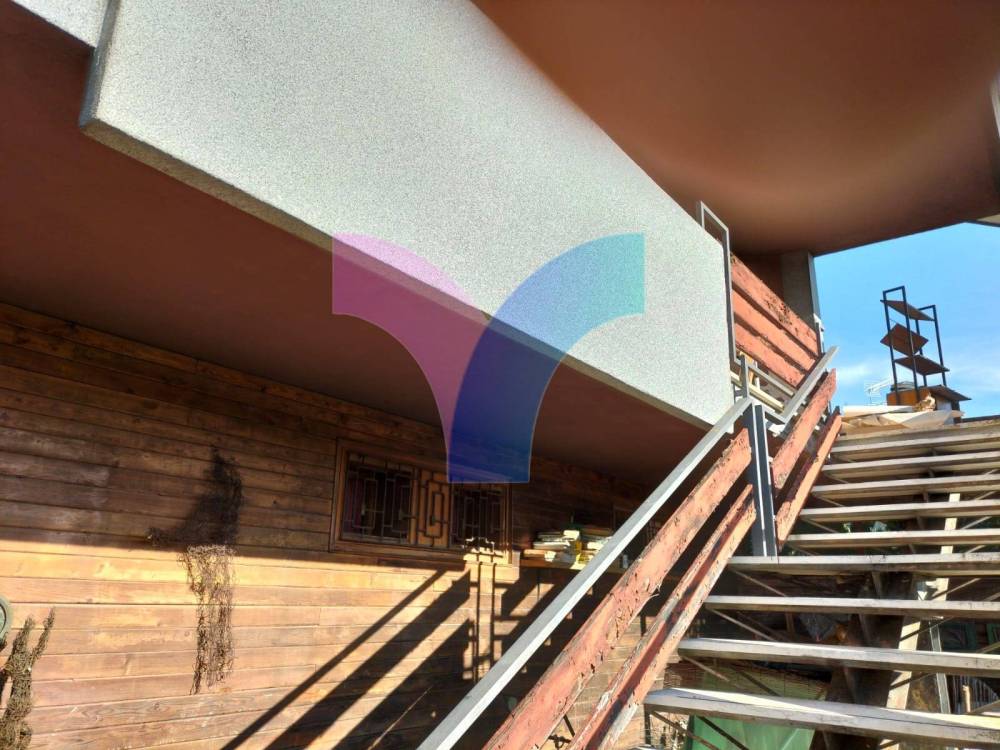 casa indipendente in vendita a Cornuda