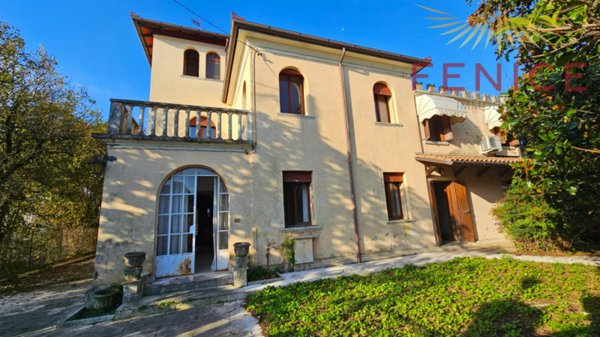 casa indipendente in vendita a Cornuda
