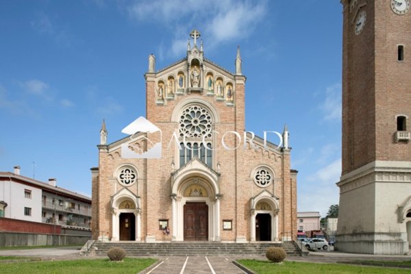 casa indipendente in vendita a Cornuda