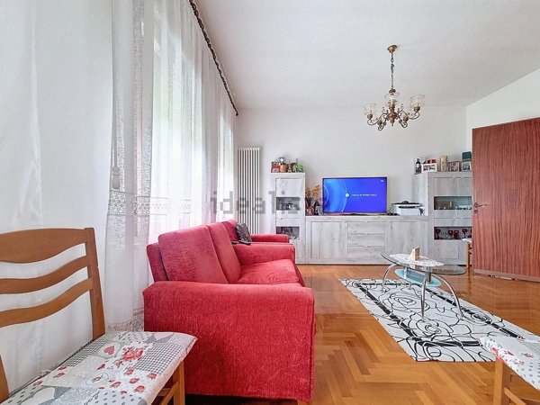 casa indipendente in vendita a Cornuda