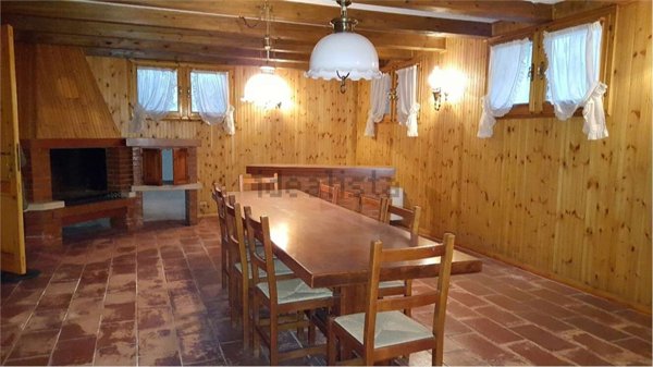 casa indipendente in vendita a Cornuda