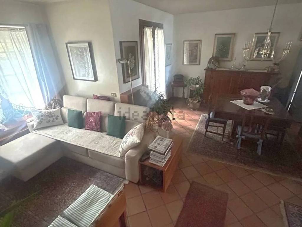 casa indipendente in vendita a Cornuda
