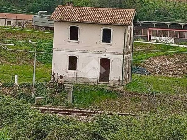 casale in vendita a Cornuda