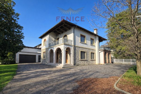 casa indipendente in vendita a Cornuda