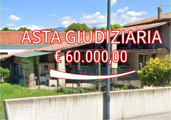locale di sgombero in vendita a Crocetta del Montello in zona Nogarè