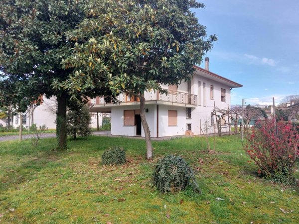 casa indipendente in vendita a Crocetta del Montello