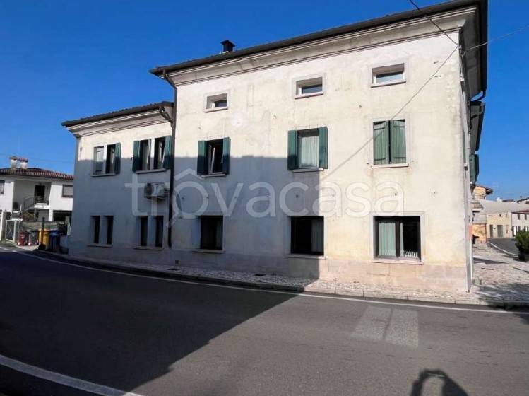 appartamento in vendita a Crocetta del Montello in zona Ciano