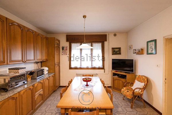 casa indipendente in vendita a Crocetta del Montello in zona Ciano