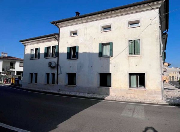 negozio in vendita a Crocetta del Montello in zona Ciano