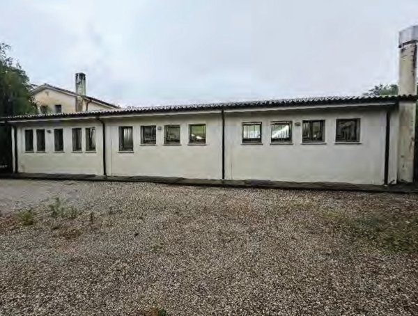 capannone in vendita a Crocetta del Montello in zona Ciano