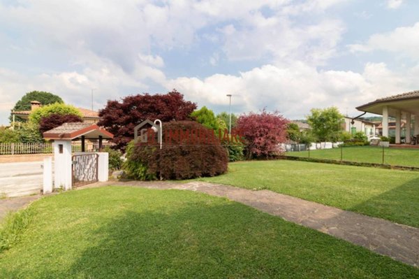 casa indipendente in vendita a Crocetta del Montello in zona Ciano