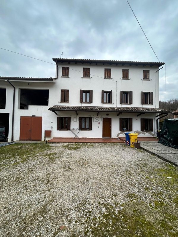 casa indipendente in vendita a Crocetta del Montello in zona Ciano