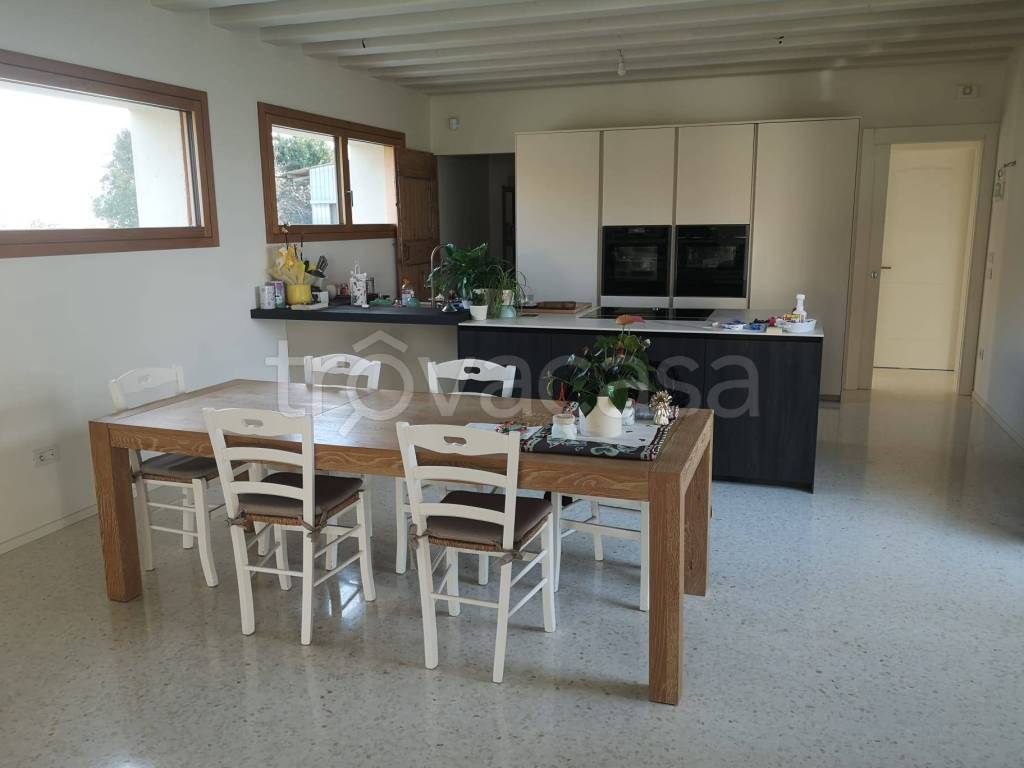 casa indipendente in vendita a Crocetta del Montello
