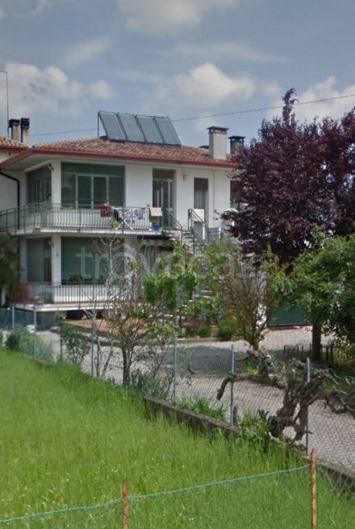 casa indipendente in vendita a Crocetta del Montello in zona Ciano