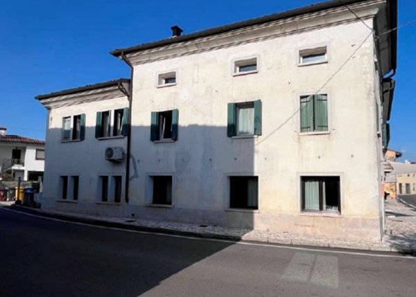 negozio in vendita a Crocetta del Montello in zona Ciano