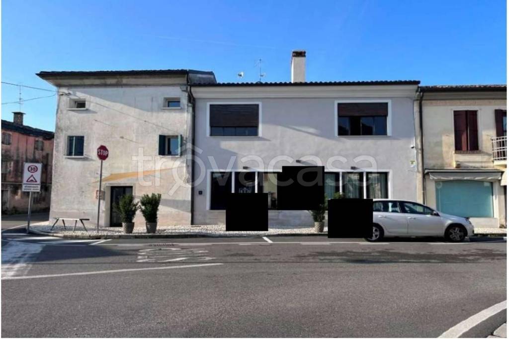 negozio in vendita a Crocetta del Montello in zona Ciano