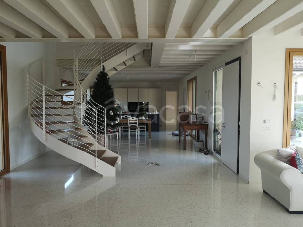 casa indipendente in vendita a Crocetta del Montello in zona Ciano