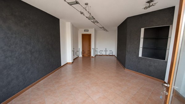 locale commerciale in vendita a Crocetta del Montello in zona Ciano