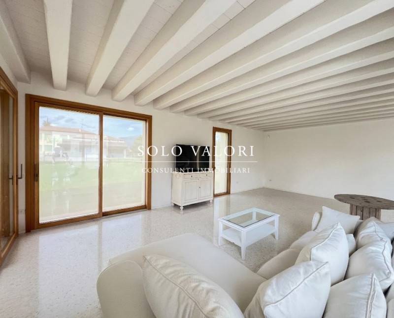 casa indipendente in vendita a Crocetta del Montello in zona Nogarè