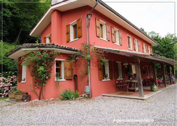 casa indipendente in vendita a Farra di Soligo