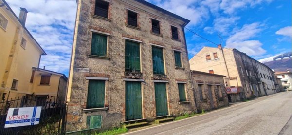 casa indipendente in vendita a Farra di Soligo in zona Soligo