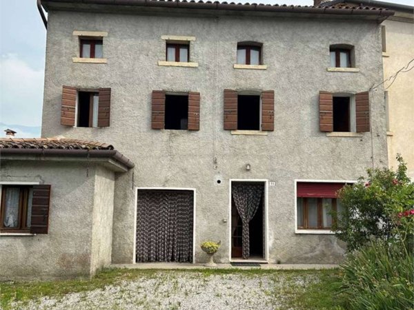 casa indipendente in vendita a Farra di Soligo in zona Col San Martino