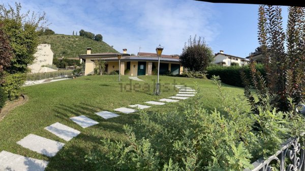 casa indipendente in vendita a Farra di Soligo