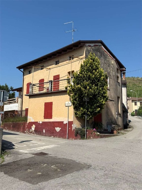 casa indipendente in vendita a Farra di Soligo in zona Col San Martino
