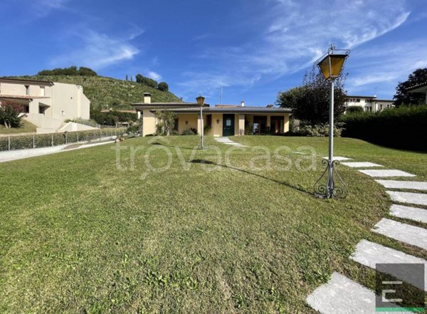 casa indipendente in vendita a Farra di Soligo in zona Soligo
